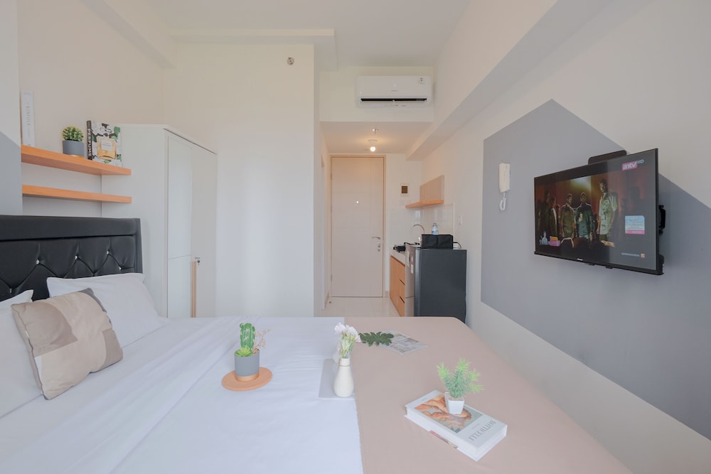 Comfort And Warm Studio At Tokyo Riverside Pik 2 Apartment