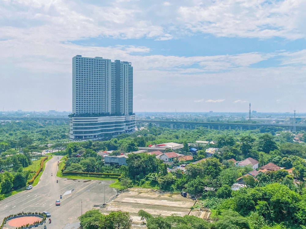 Comfortable 2Br With Extra Room At Meikarta Apartment