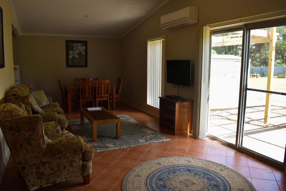Clarendon Chalets