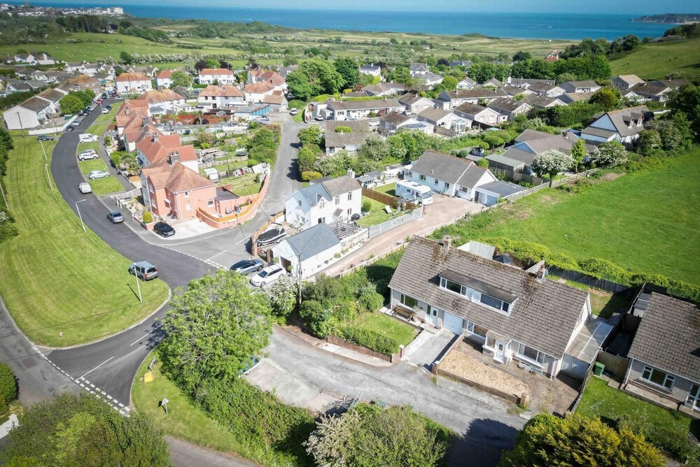 Larkfield - 3 Bedroom Holiday Home - Penally