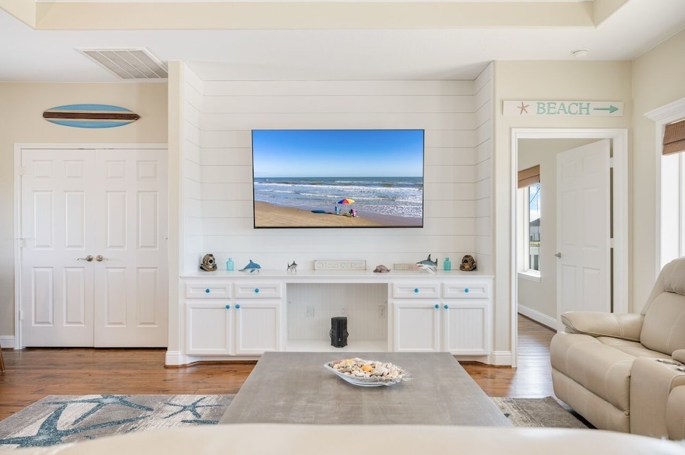 Gulf Winds 3 Bedroom Home