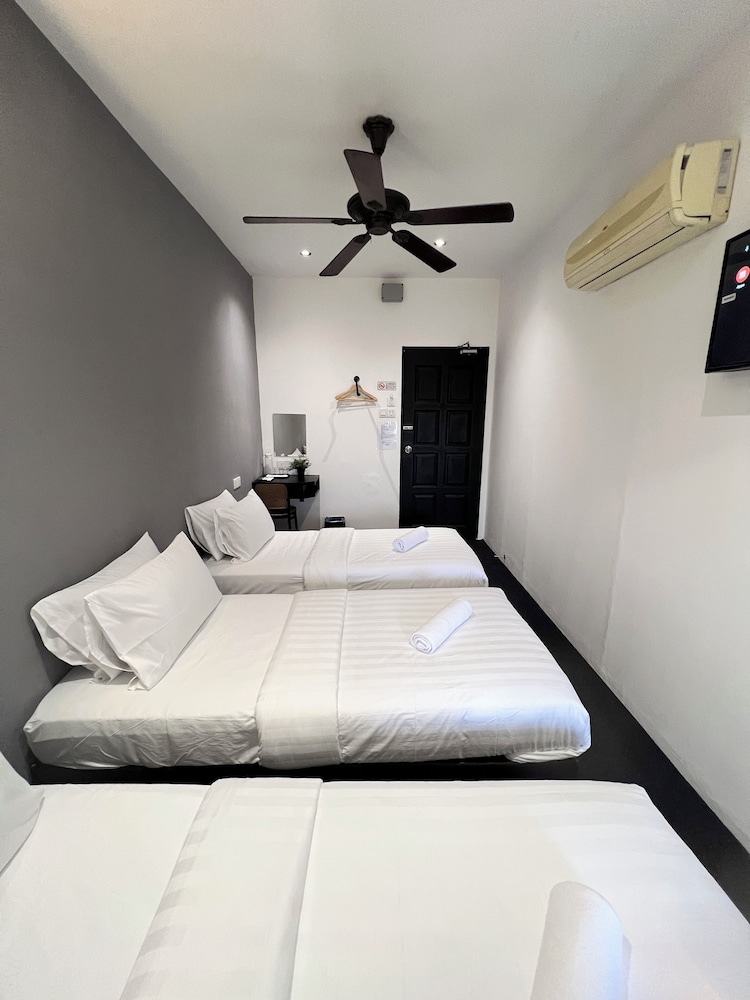 Quee Hotel