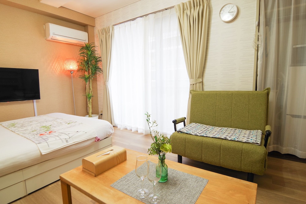 Nipponbashi Art Hotel