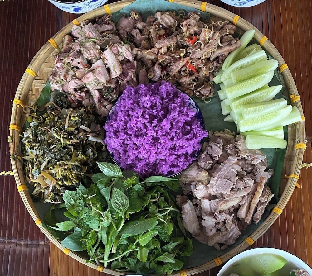Thung Din Homestay