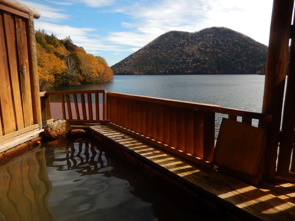 Shikaribetsu Lakeside Onsen Hotel Fusui