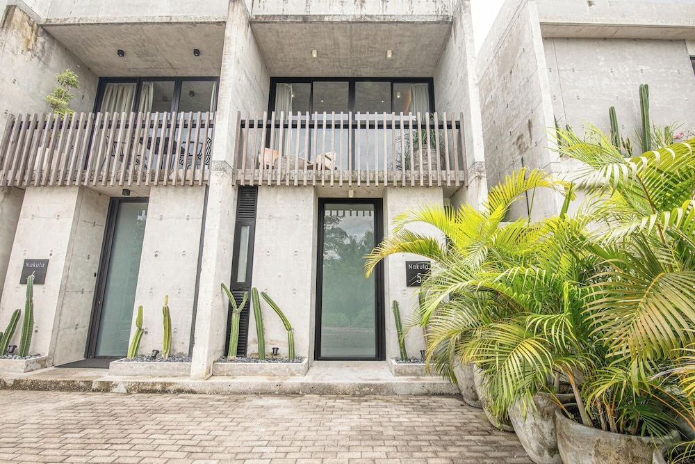 Modern 2BR Villa Enclosed Living Heart of Canggu