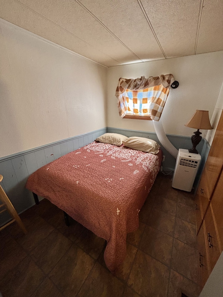 4 bd 10 min to Downtown W D