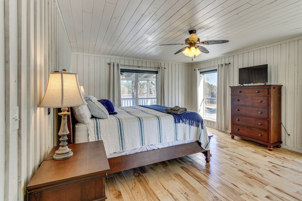 Tranquil Gantt Lake Home w/ Deck & Patio!