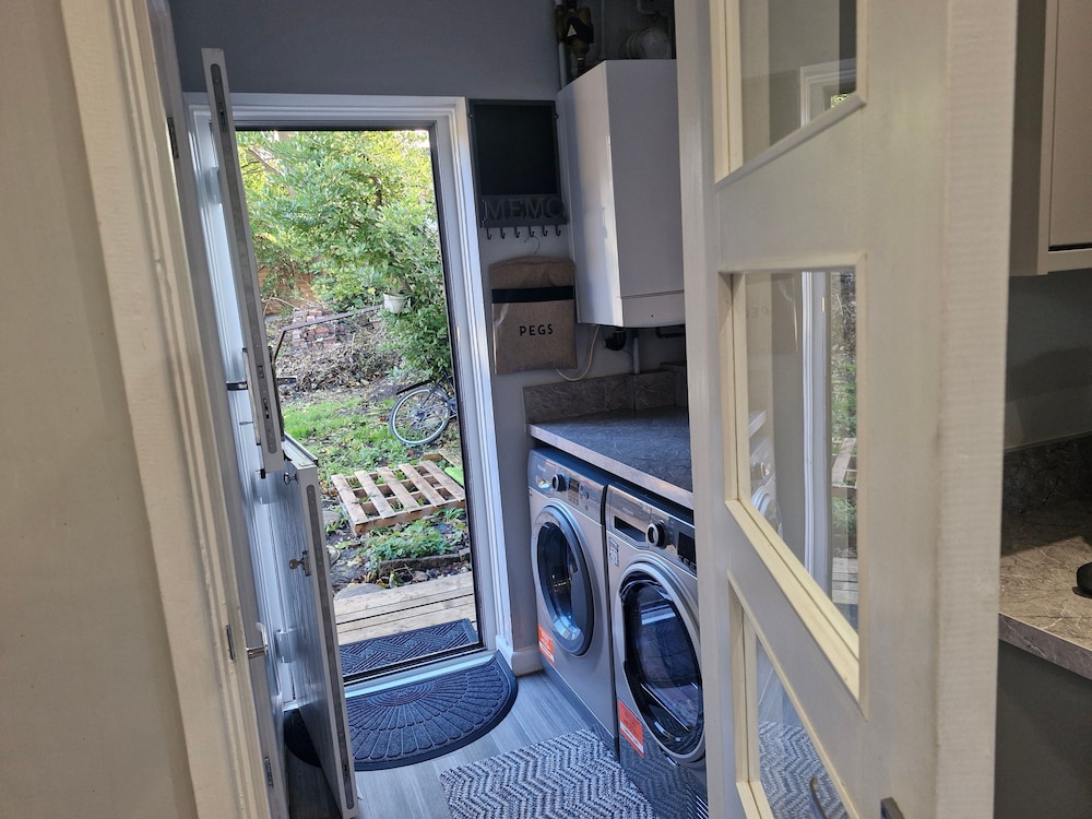 Charming Wythenshawe Home With Garden & Parking