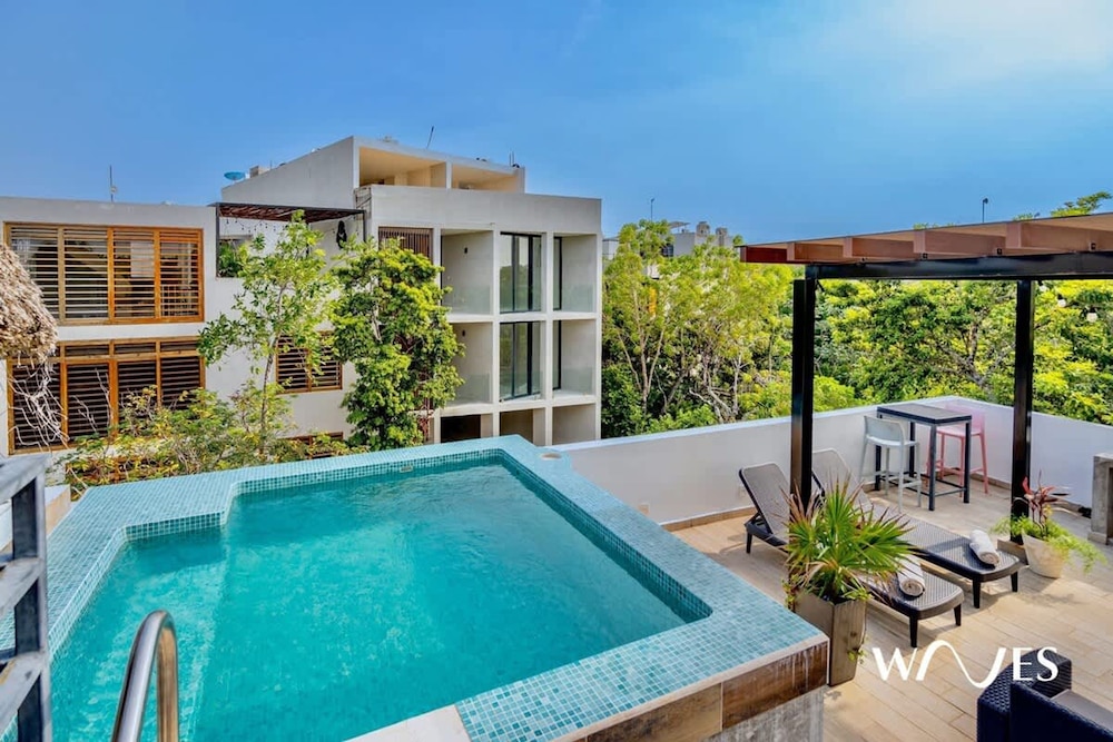 Great Located Spacious 2 BR Apartment With Amazing Terrace by Waves Management