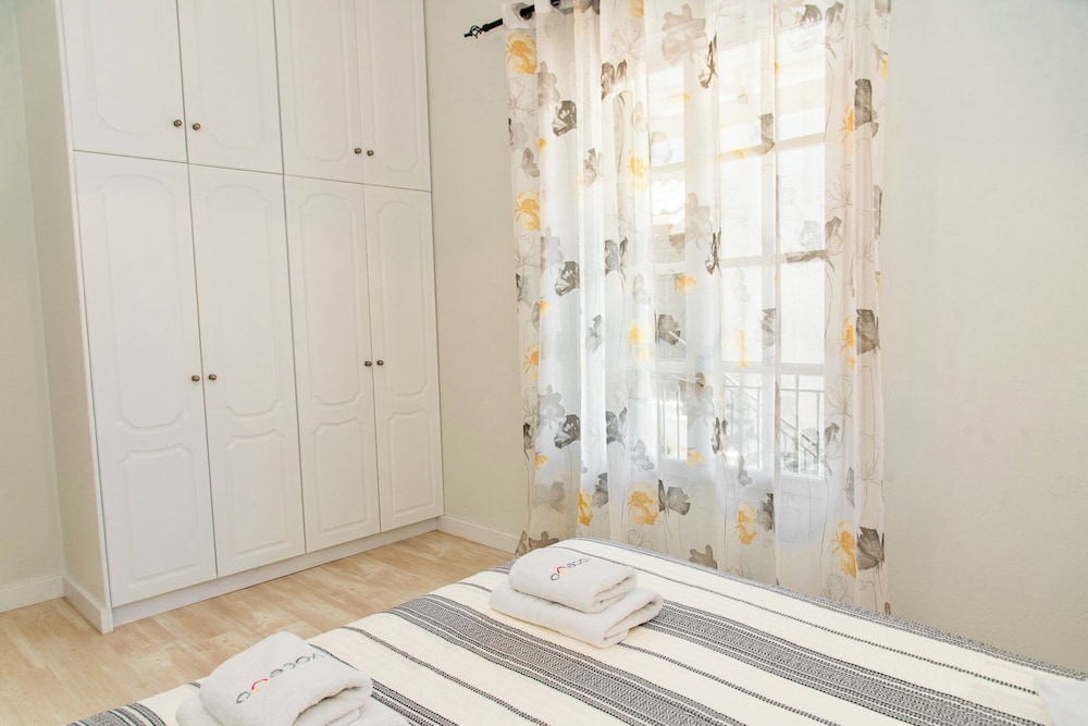 Antonia's Apartments