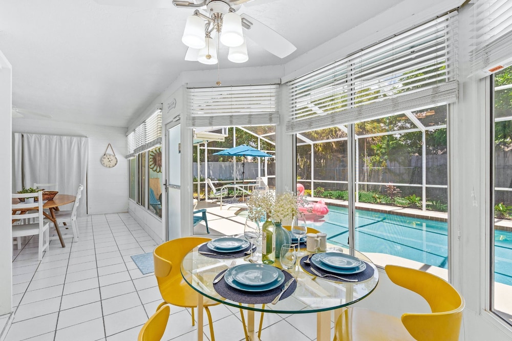 Sand Dollar Cottage