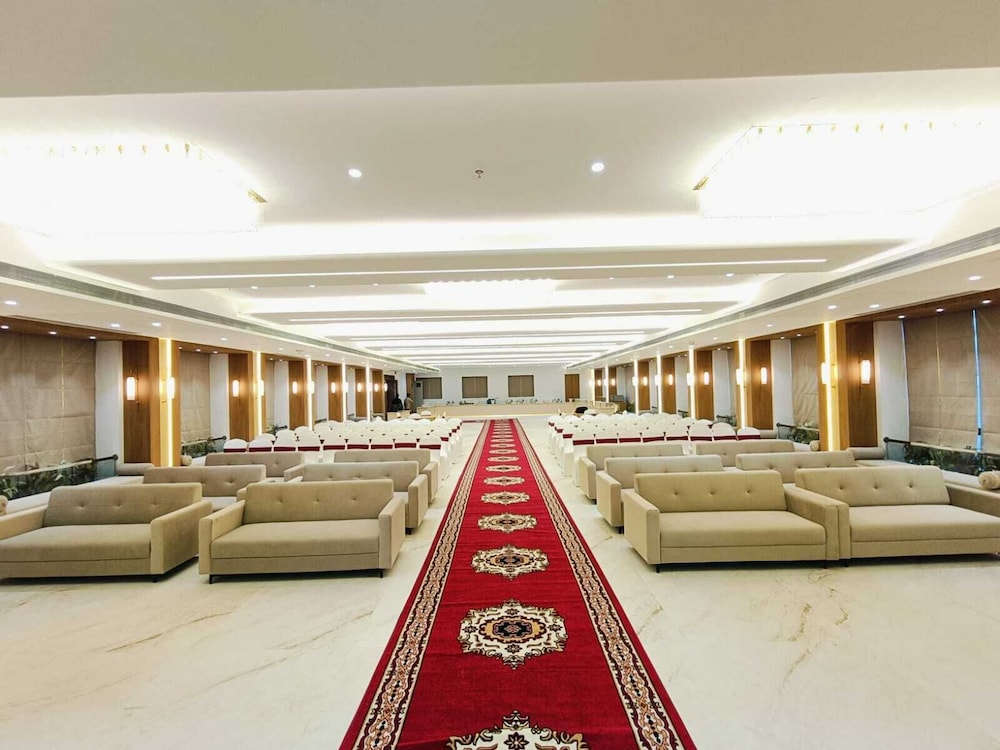MURLI HOTEL LUXURY ROOMS