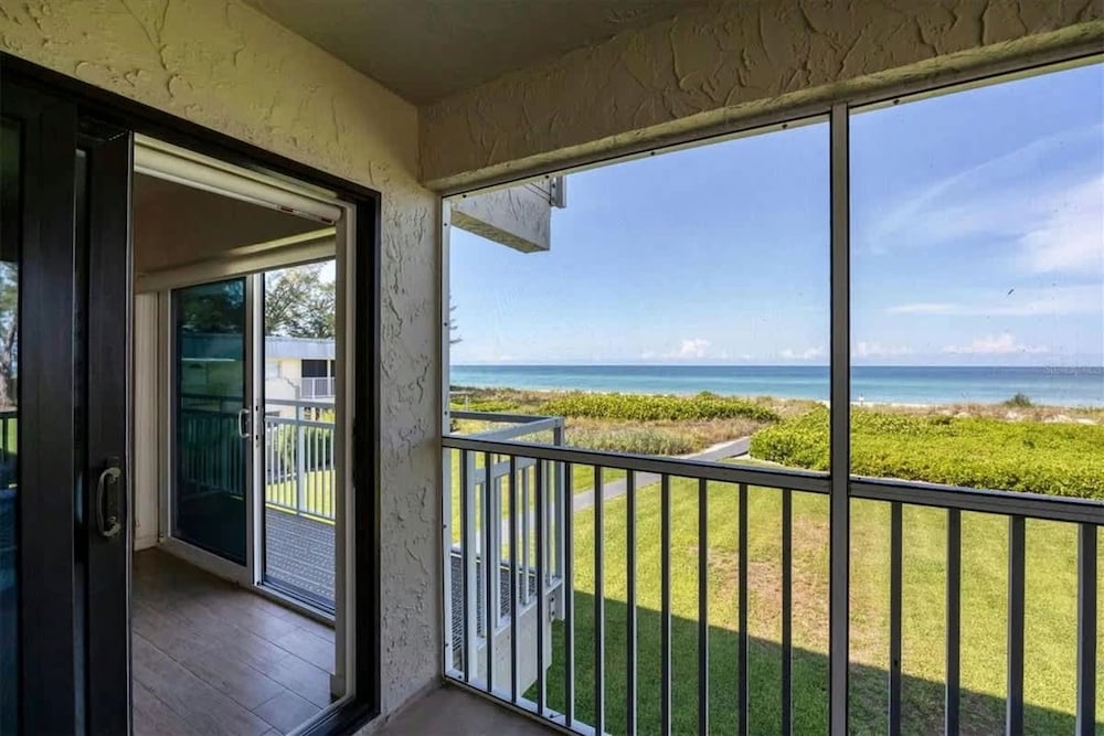 Luxury Beachfront Retreat in Longboat Key