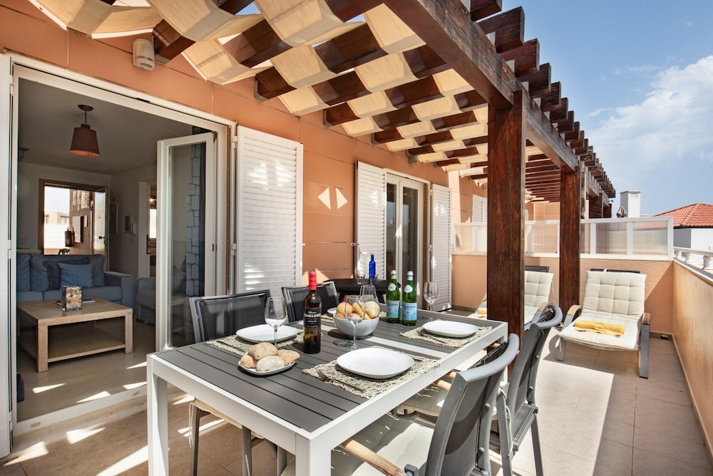 CG 73C - Penthouse - Cabanas Gardens