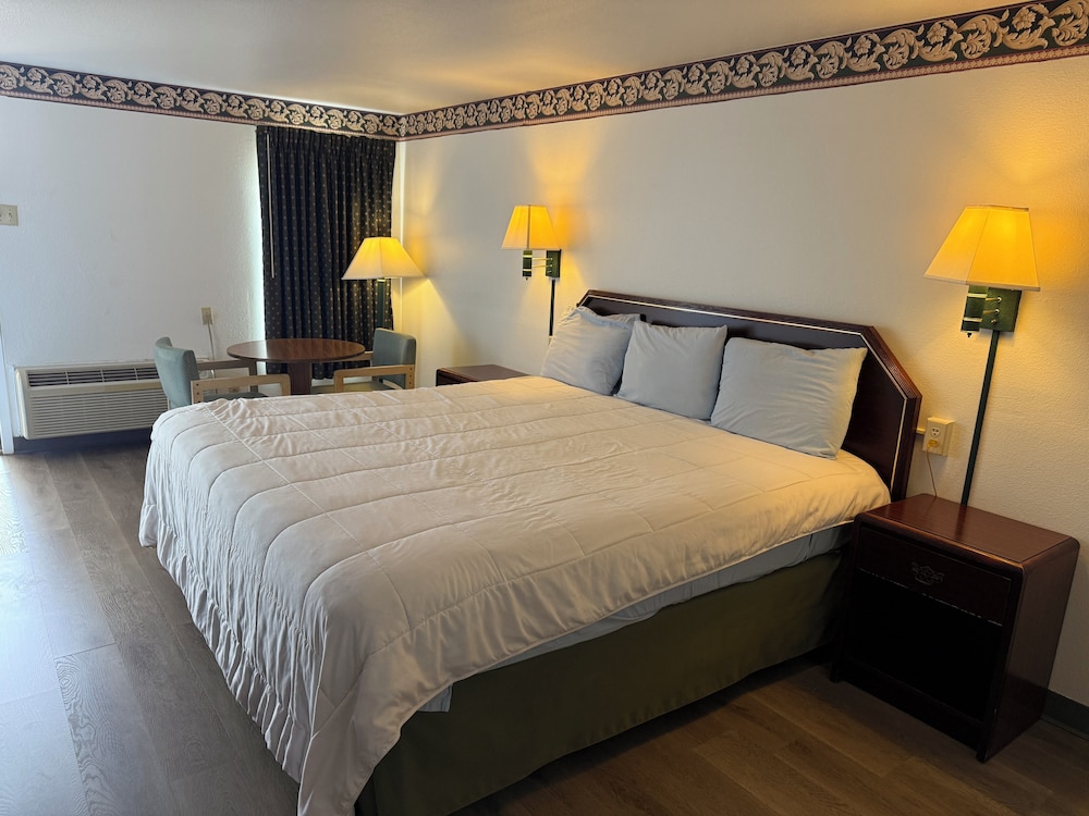 Rodeway Inn Llano