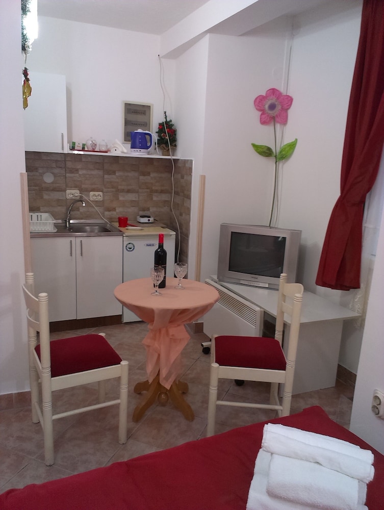 Photo 18