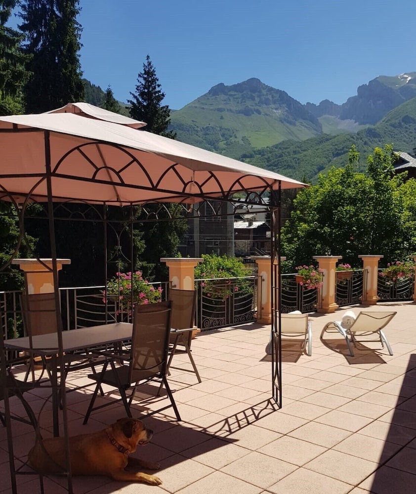 VillaMariaTeresa&ChaletsMignon