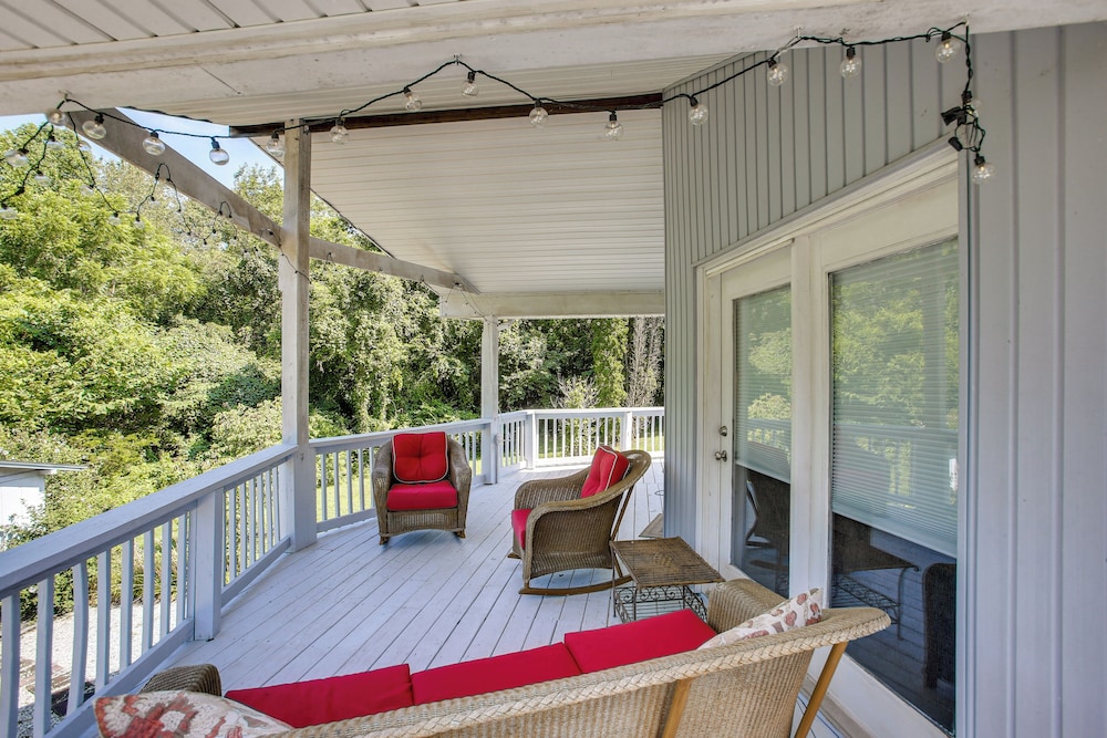 3,000-sq-ft Home < 7 Mi to Barren River Lake