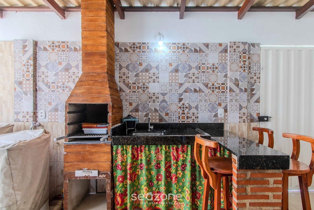 Apartments in Condominium With Pool 1km From the Beach - GIU