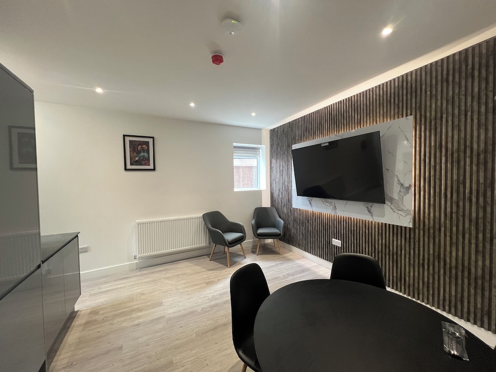 Moorfields Villa