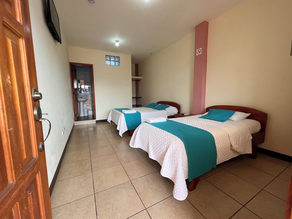 Hostal Casa Cascada