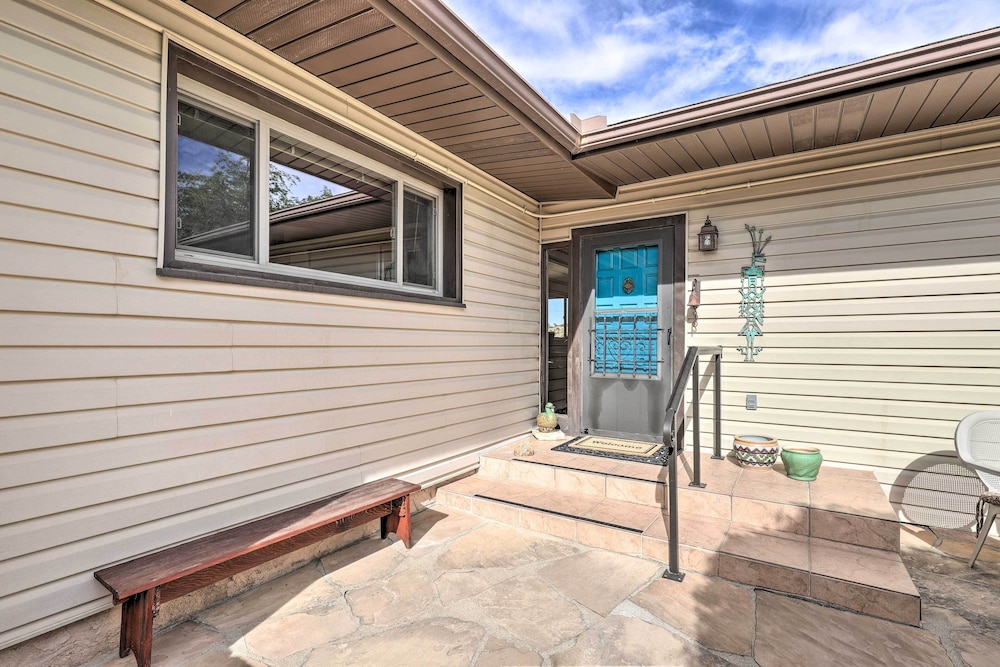 Walk to Watson Lake: Private Prescott Home!