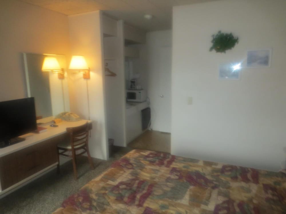 Down Towner Inn