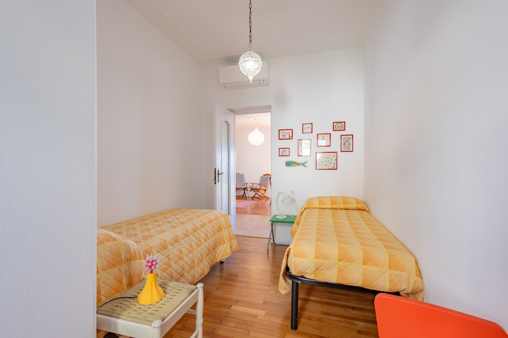 Tennis Flat With Sea View by Wonderful Italy