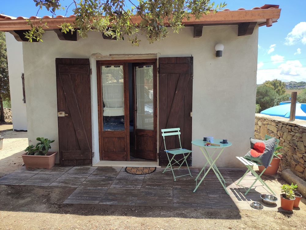 Sardinian Villa Enjoy Stintino With Your Pets !