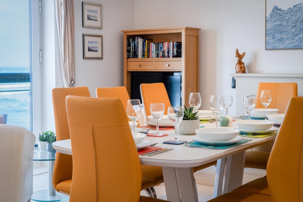 13 St Bride's Bay View - 4 Bedroom - Broad Haven