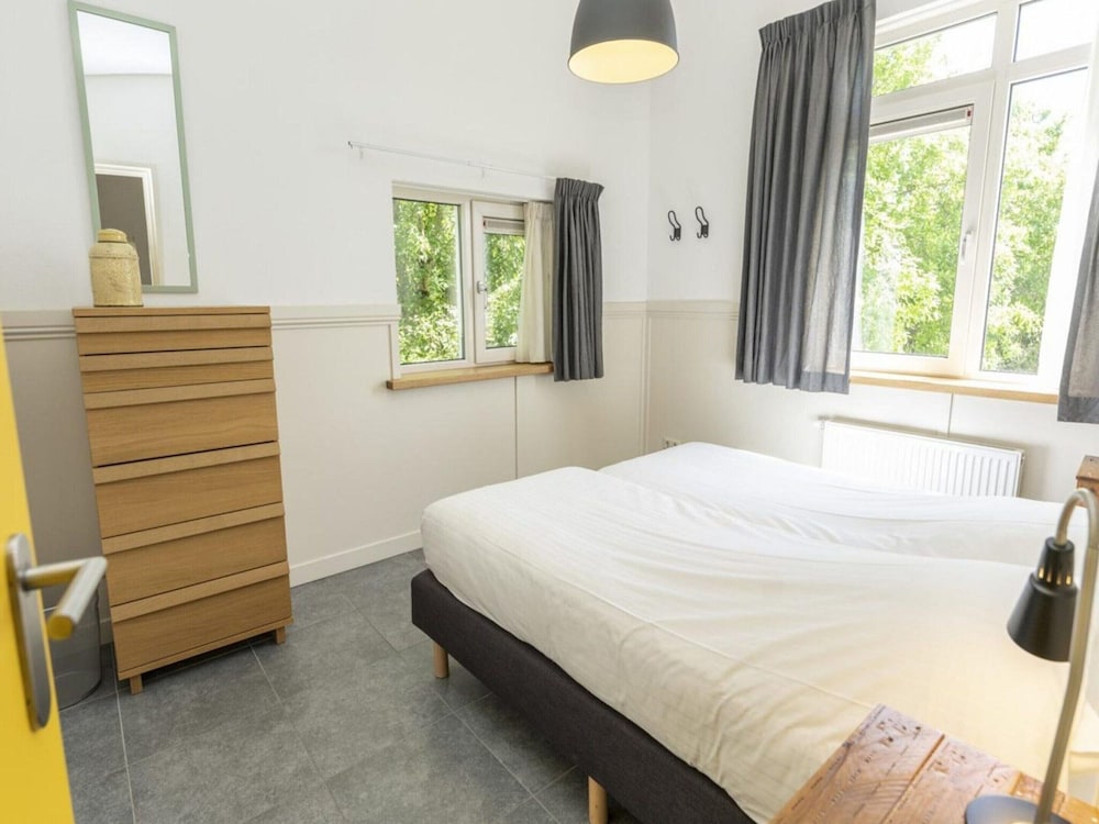 Pretty Holiday Home With Garden view 5
