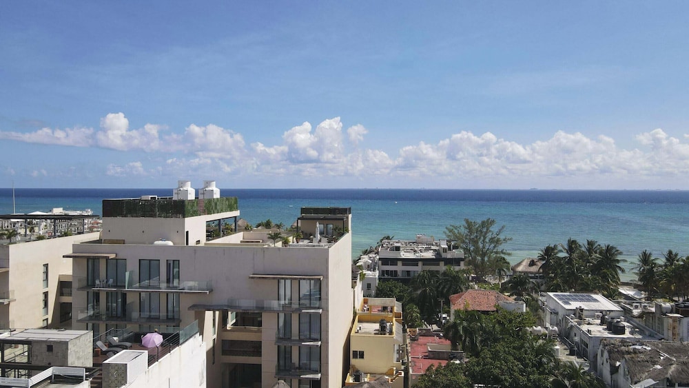 Ocean View Penthouse at Sac-Be view 4
