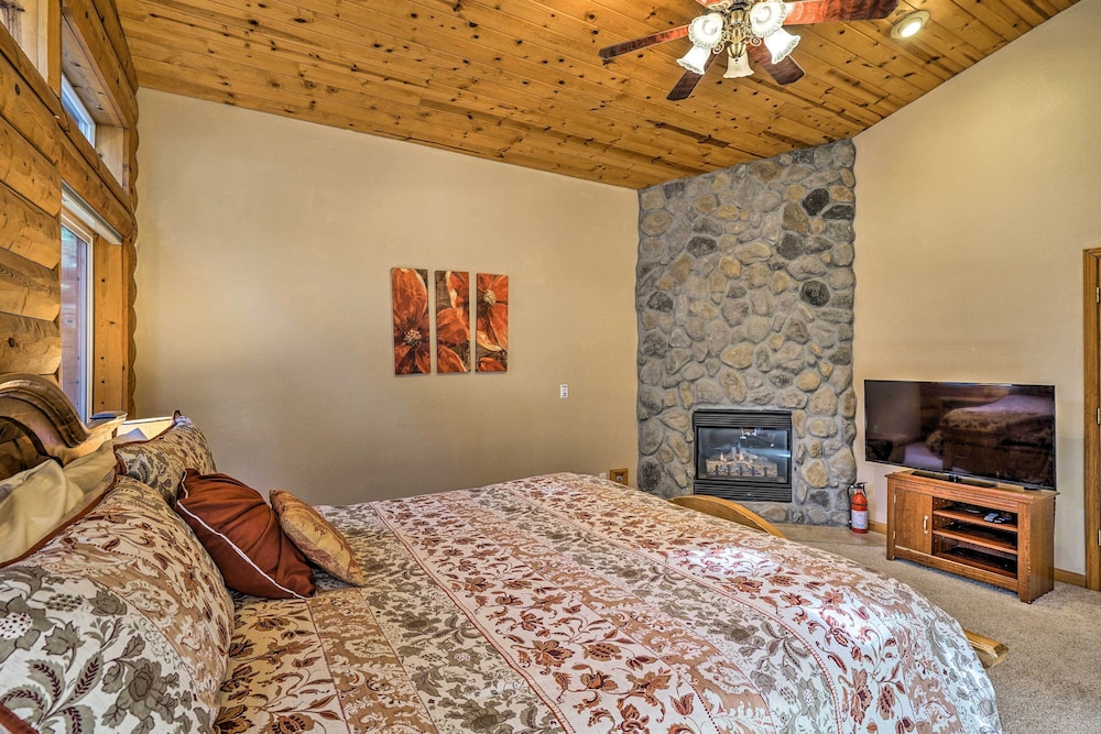 Lake Tahoe Vacations - South Lake Tahoe Vacation Rental w/ Indoor Pool - Property Image 26