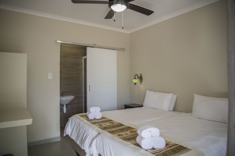 Tsumeb Backpackers & Safari