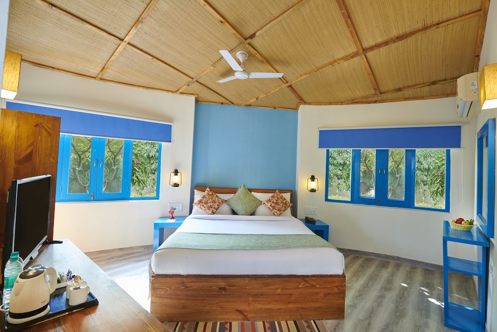 Aacorn Hideaway Resort & Spa
