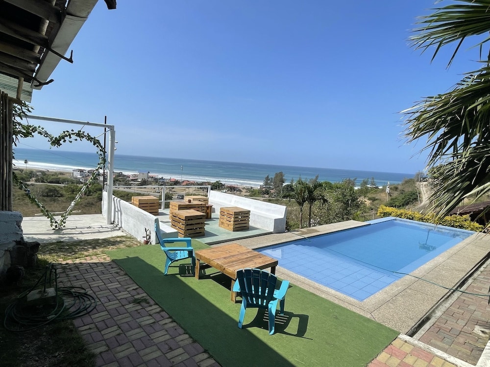 Punta Hills Montanita