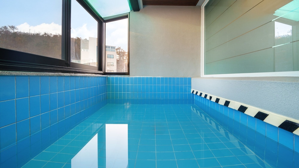 Gyeongju Gampo Laviangrose Pool Villa