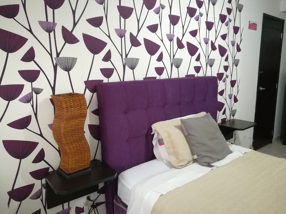 Hotel Boutique San Sebastian - Caters to Gay