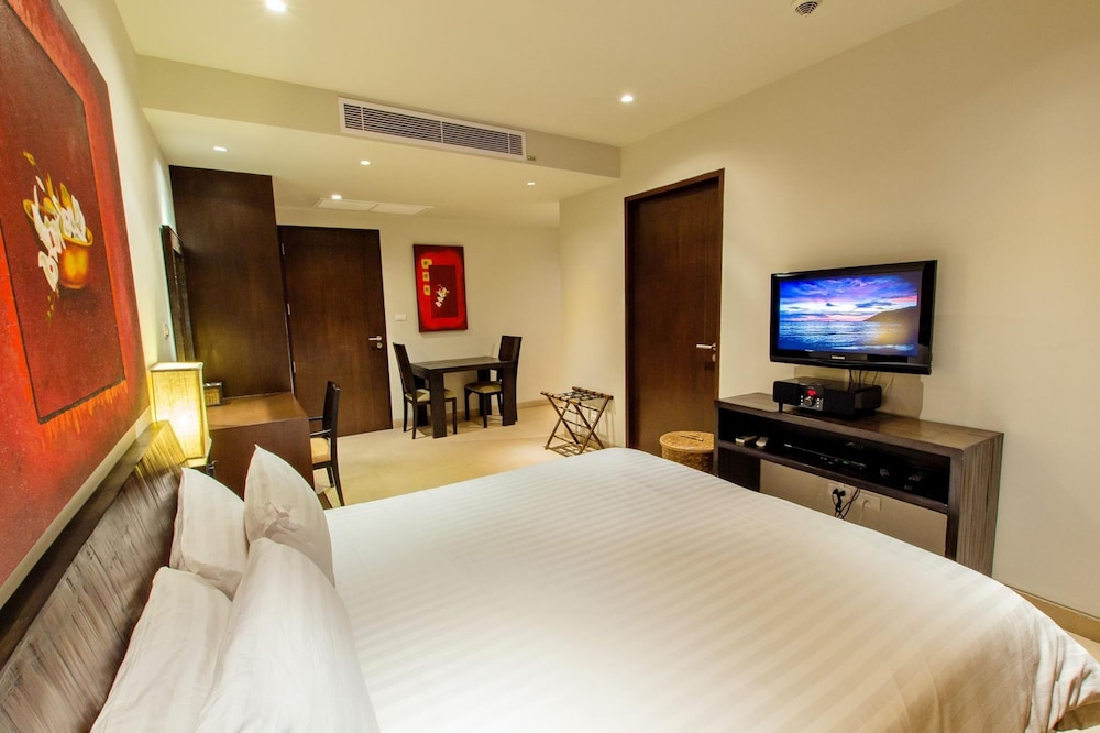 Dahlia 2 Bedroom Amazing Seaview