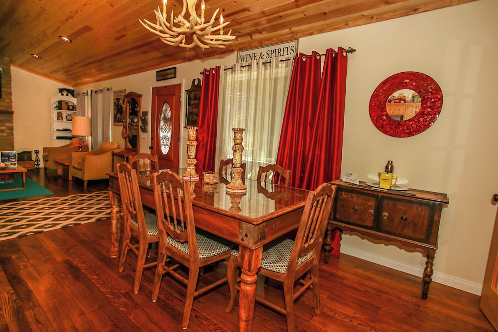 Knight Cabin view 3