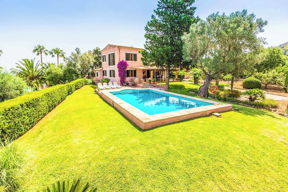 Villa Alzina