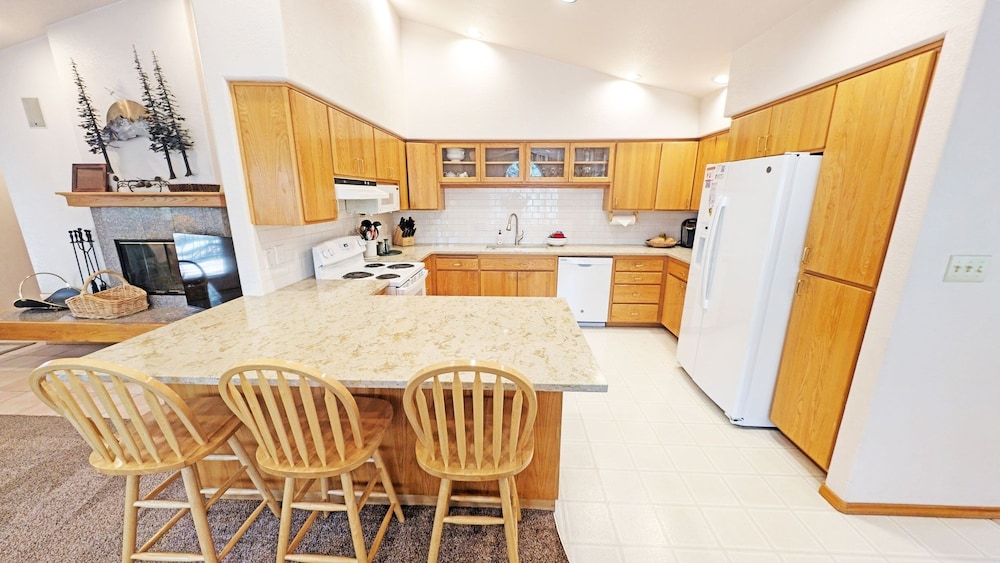 Mt Hood 13 4 Bedroom Home