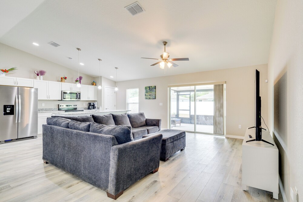 Hike, Paddle & Explore: Home w/ Lanai in Ocala