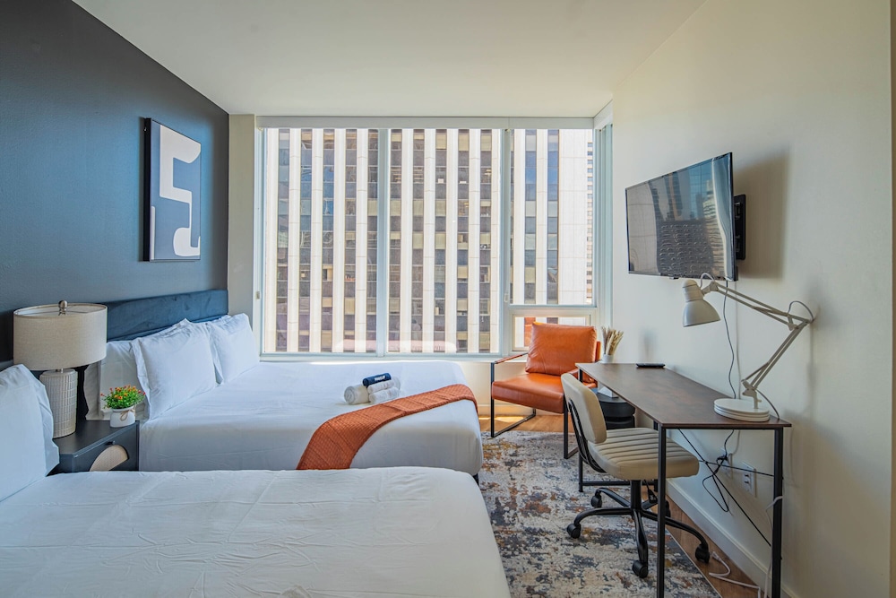 ROVE LIVING/KL - 44 Monroe