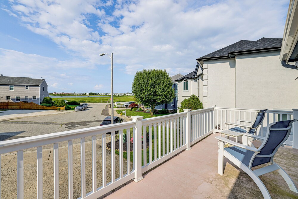 1 Block to Inlet Beach: Brigantine Family Home