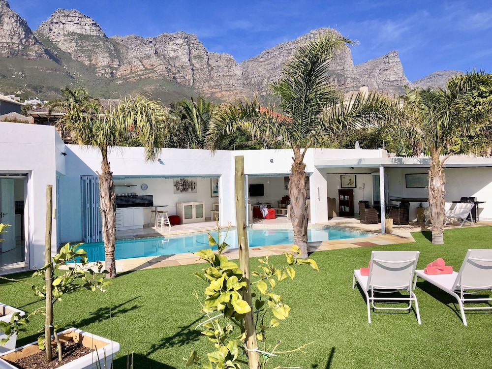 Funkey Villas