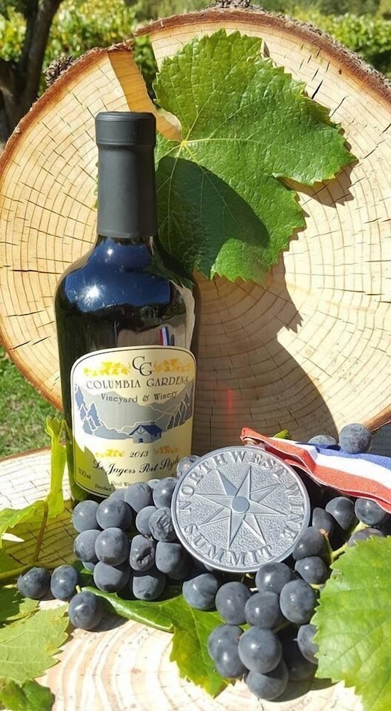 Columbia Gardens Winery and Grape Escape Guesthouse