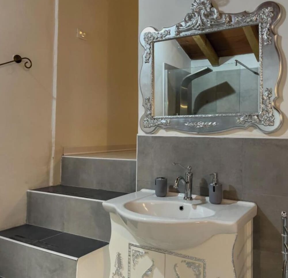 NOTTE ROSA SUITES & RELAX