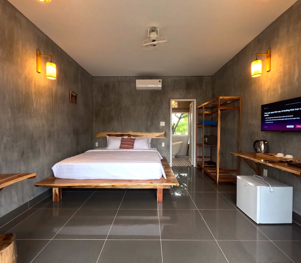 Charm Hon Rom Villas Resort